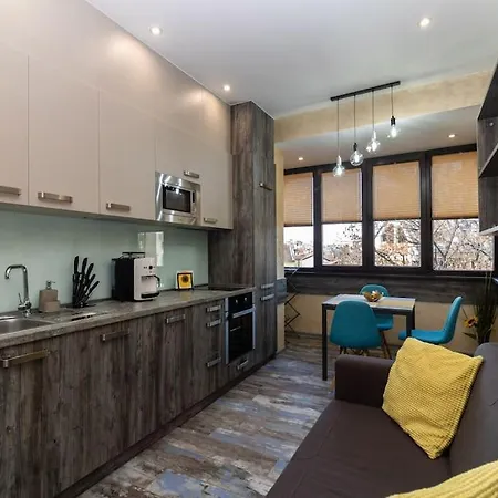 Unique 1 Bedroom Flat Апартаменты *