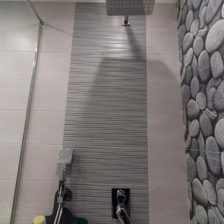 Unique 1 Bedroom Flat Апартамент