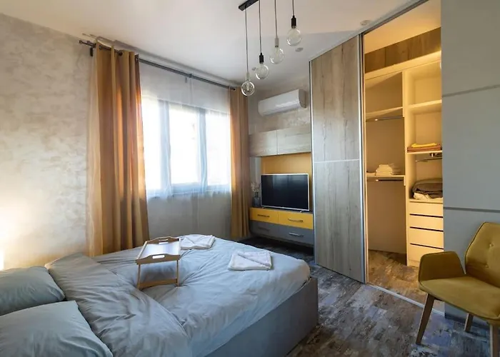 Apartment Unique 1 Bedroom Flat