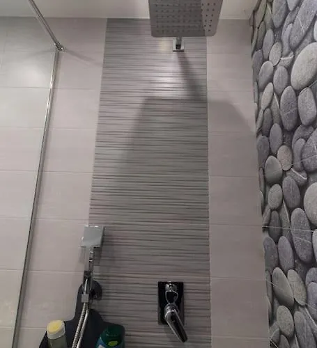 Unique 1 Bedroom Flat *