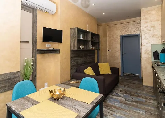 Unique 1 Bedroom Flat